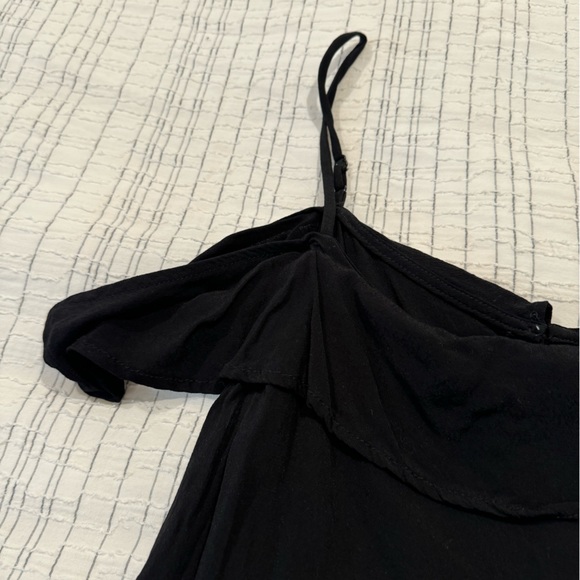 NSR black off the shoulder top - Picture 2 of 3